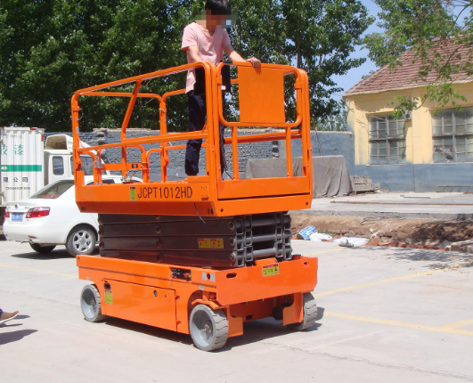 南丰移动式升降平台规格与使用规范