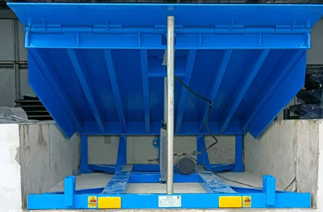 南丰固定式登车桥应用